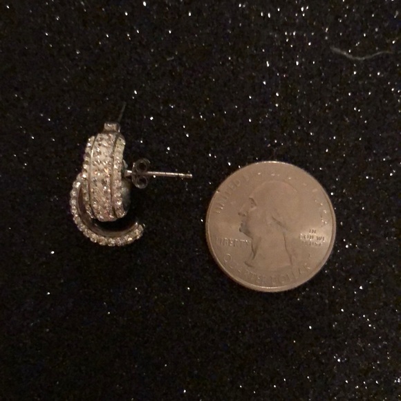 Beautiful Silver and Rhinestone Earrings - Picture 4 of 4